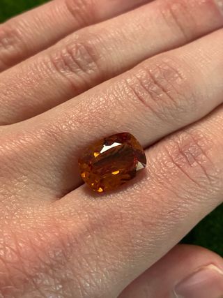 Zaffiro arancio 8.90 ct taglio Cushion certificato