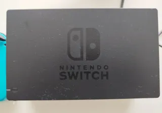 Nintendo Switch + Controller + 4 Giochi