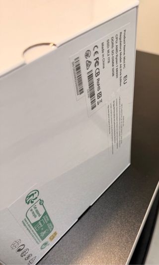 Geekom Edición Rosa Ryzen 7 6800H 32GB RAM 1TB SSD