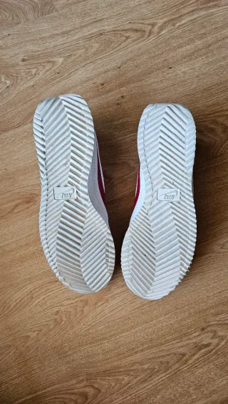 Nike Cortez Blancas y Rojas