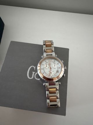 Reloj Guess Collection Oro y Plata