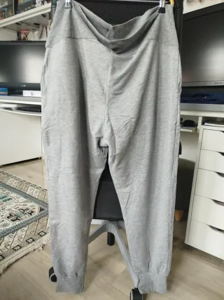 Pantalón tipo malla Ropa premamá H&M Talla XL Gris