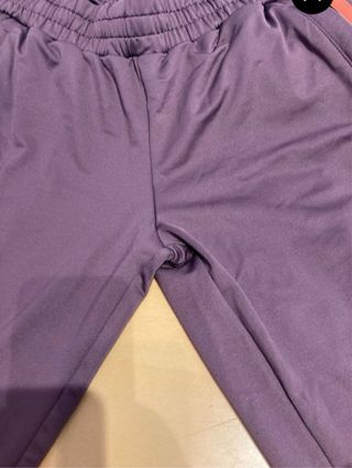 chandal deportivo morado Talla M Adidas