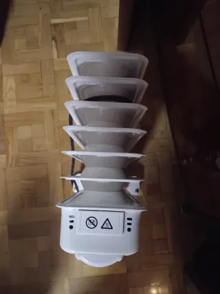 Radiador eléctrico blanco y beige