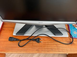 Monitor Acer 19 Plata/Negro