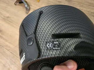 Casco de esquí con visera