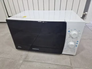 Microondas Samsung GE711K Blanco