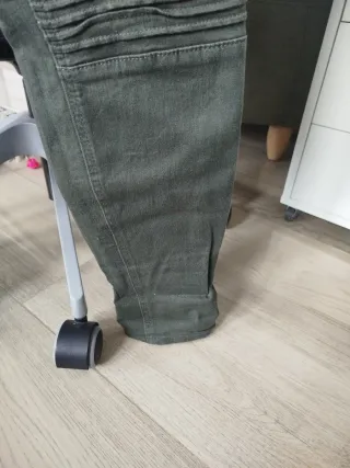 Vaqueros premamá H&M Talla L Verde