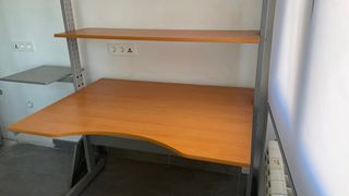 Escritorio Ikea Madera y Metal