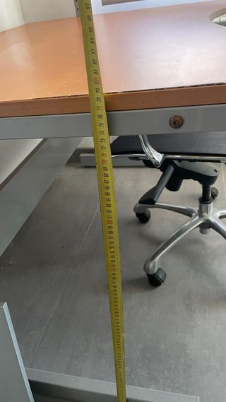 Escritorio Ikea Madera y Metal