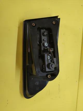 PILOTO TRASERO DERECHO PORTON SEAT IBIZA 6L