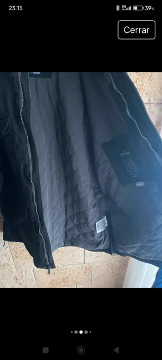 Parka impermeable Carhartt negra