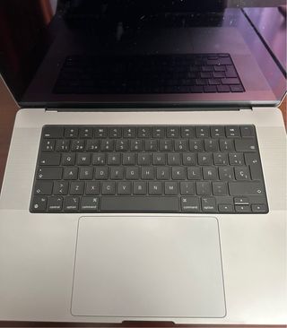 MacBook Pro 16 M2 Max 32GB RAM 1TB SSD