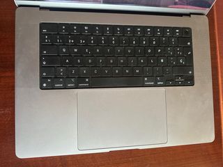 MacBook Pro 16 M2 Max 32GB RAM 1TB SSD