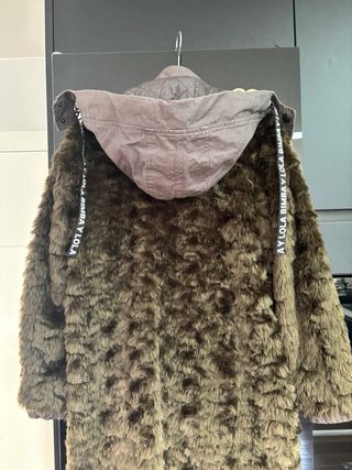 Abrigo pelo Bimba y Lola Talla M verde