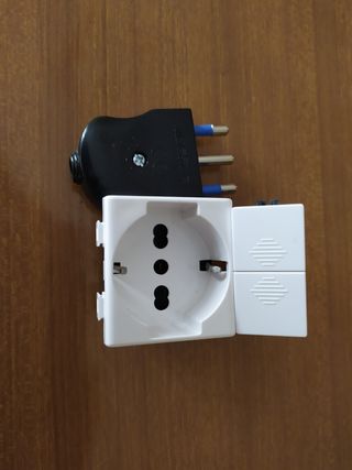 Lotto accessori prese e pulsante elettrici nuovi