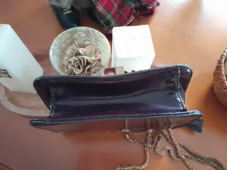 Bolso granate oscuro  charol