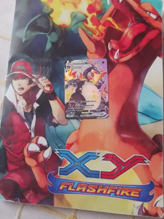 Carta Pokémon Charizard VMAX