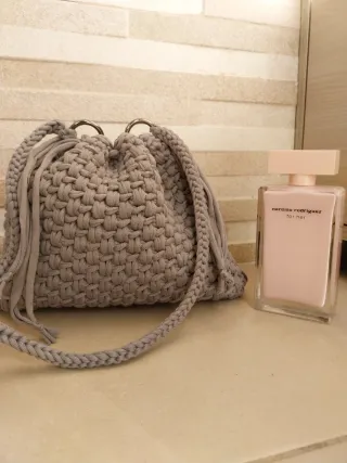 Borsa secchiello grigia fatta a mano