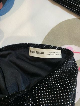 Vestido negro brillante manga larga