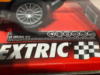 Scalextric Aston Martin Racing Gulf 97