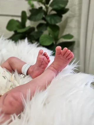 Bebé Reborn prematuro original para colecionador