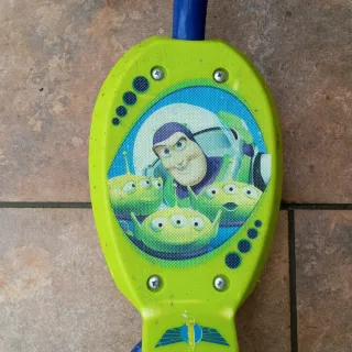 Patin de 3 ruedas azul y verde