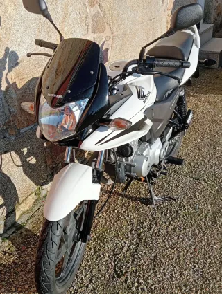 Honda CBF 125 Blanca