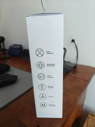 Spigen S620W Gimbal Selfie Stick Tripod