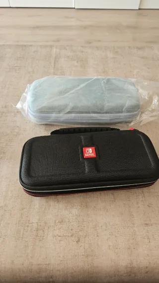 Nintendo Switch Blu e Rosso Neon