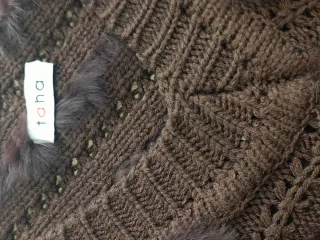 Poncho Toha de pelo marrón talla única