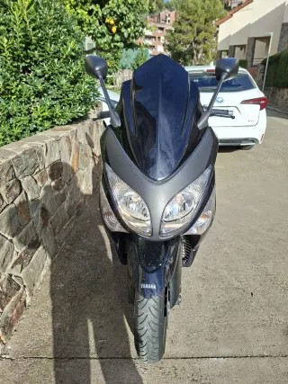 Yamaha TMAX 500 (2008) 8.333 km
