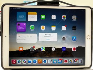 iPad Pro 10.5 64GB + Tastiera Logitech