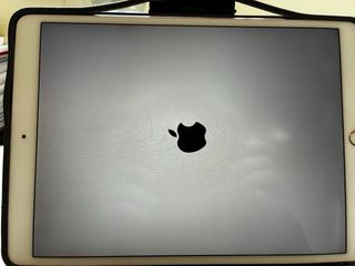 iPad Pro 10.5 64GB + Tastiera Logitech