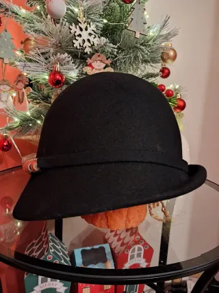 Cappello donna nero con perle