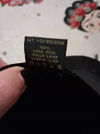 Cappello donna nero con perle