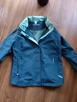 Cortavientos Decathlon azul