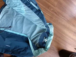 Cortavientos Decathlon azul