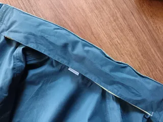 Cortavientos Decathlon azul