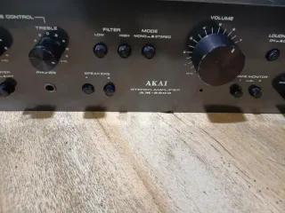 Akai Amplificador con Altavoces Negro