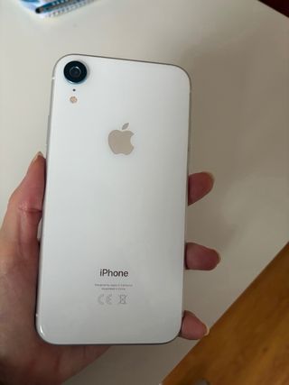 iPhone XR 128GB.  78% de batería
