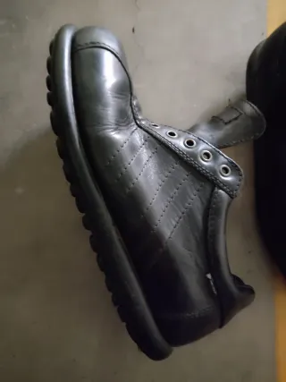 Zapatos Camper cordones negros