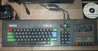 Amstrad CPC 464 con CD-ROM, cintas y tablet