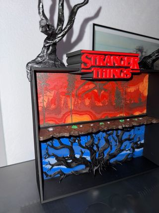 Expositor Stranger Things Kinder Joy