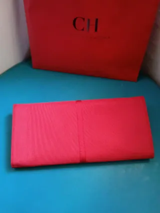 Neceser CH Carolina Herrera Rojo y Dorado