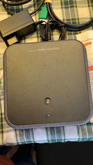 Orange Infinity HomeBox con Bang & Olufsen