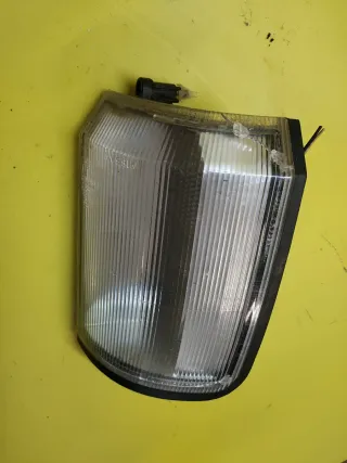 INTERMITENTE DELANTERO DERECHO NISSAN TRADE