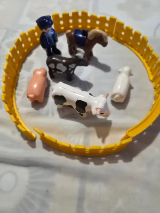 Playmobil infantil: tren, animales y figuras