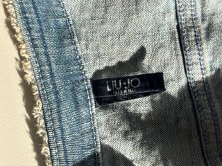 Cazadora tejana Liu Jo con brillantes