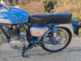 Ducati 250 Deluxe